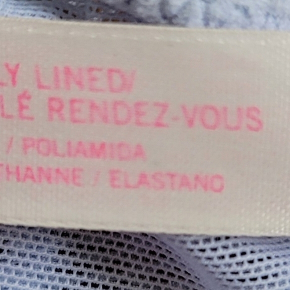 PINK by Victoria's Secret Lilac Lace Date Racerback Bra Size 32C blue - Picture 8 of 8